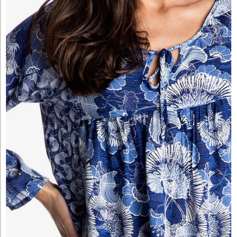 NWT. Roxy “Fade Into You” Top. - Picture 3 of 4